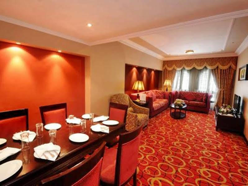Taiba Suites Madinah Medina Exterior foto Suite