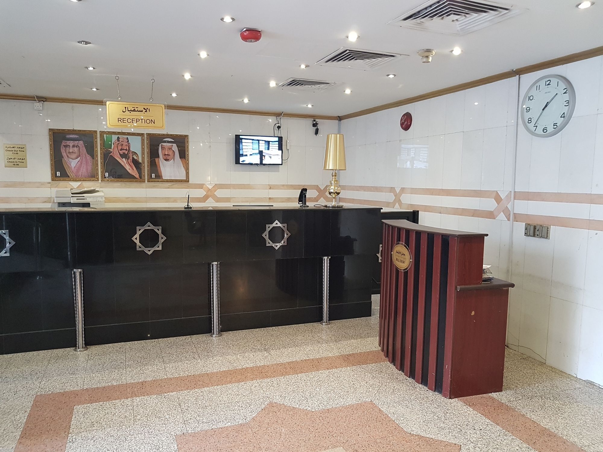 Taiba Suites Madinah Medina Exterior foto Reception